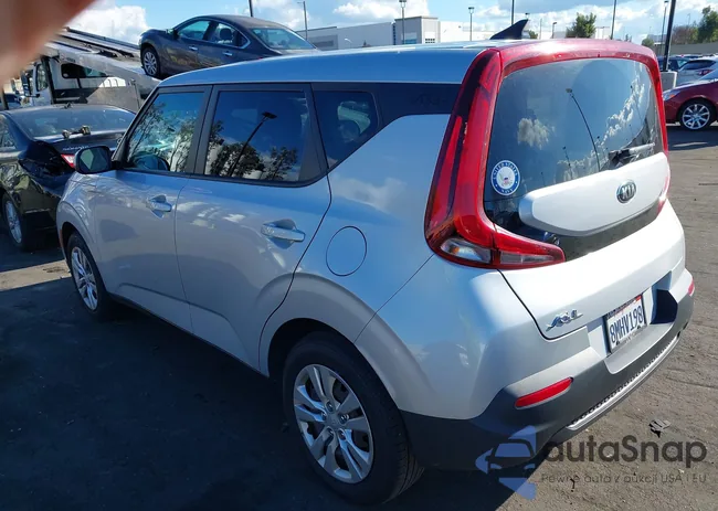 KNDJ23AU8L7068916: 44096544