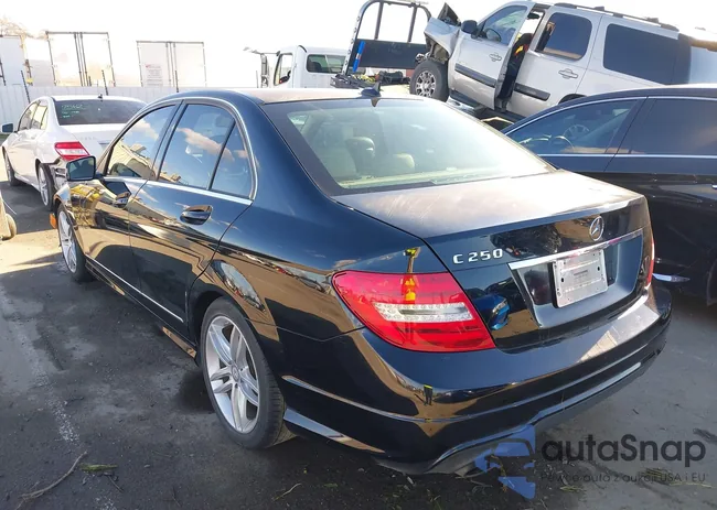 WDDGF4HB5EA899150: 44097563