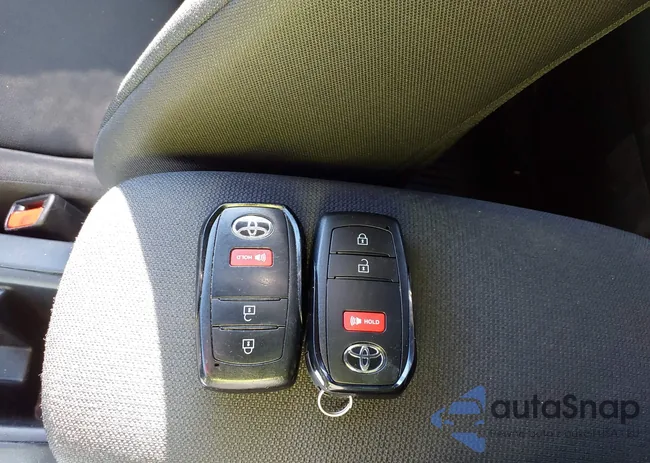 7MUBAABGXPV077770: 44097565