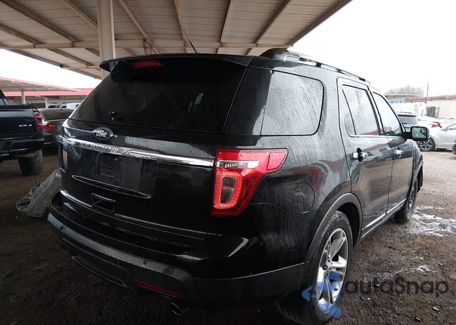 1FMHK7F83CGA52832: 44097605