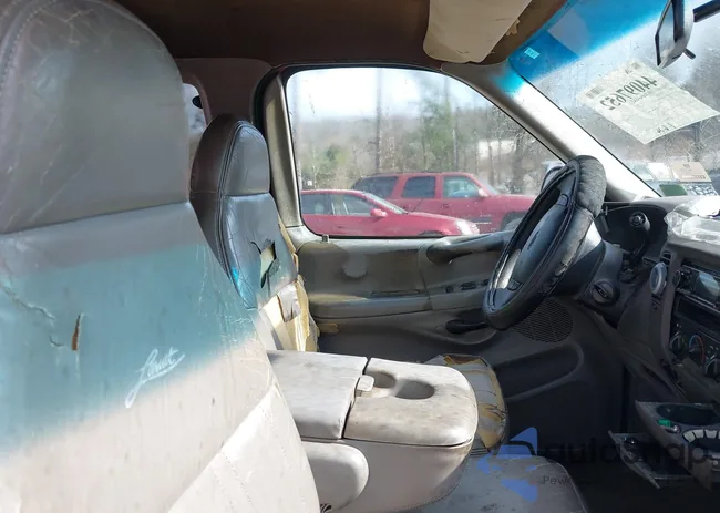 1FTDX07W1VKA61974: 44097652