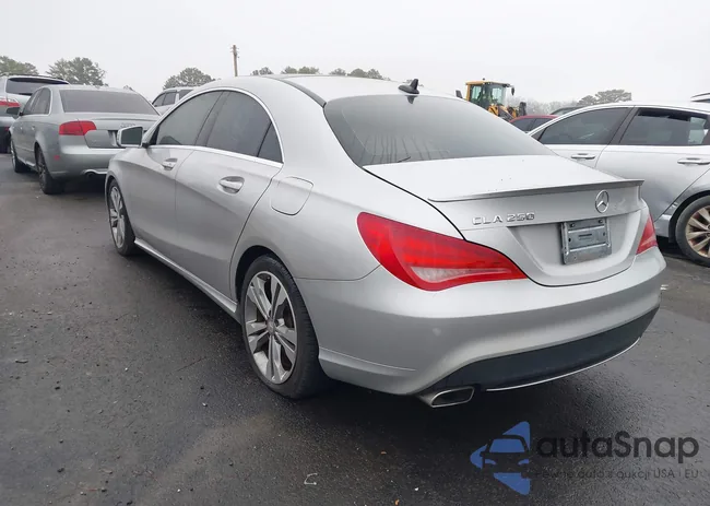 WDDSJ4EBXEN038357: 44097663