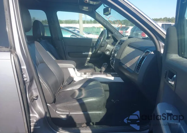 4M2CU87138KJ48149: 44097762