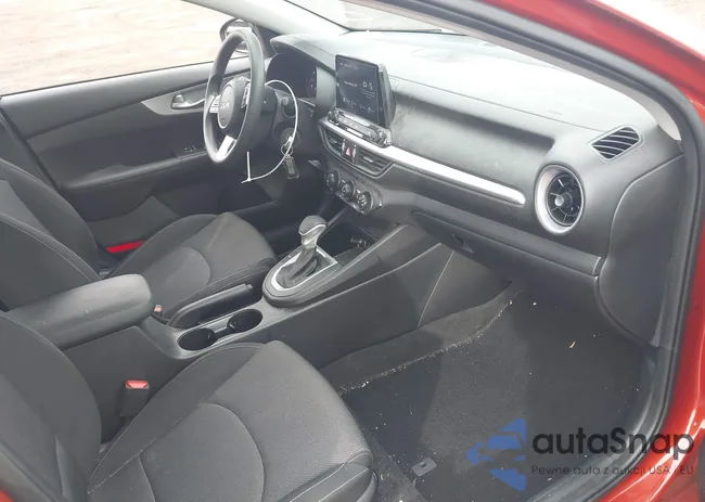 3KPF24AD2RE707909: 44097861