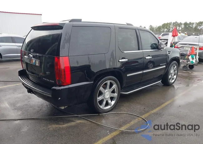 1GYEC638X8R168070: 44097871