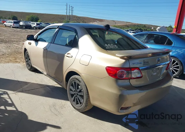 2T1BU4EE2BC635674: 44097914