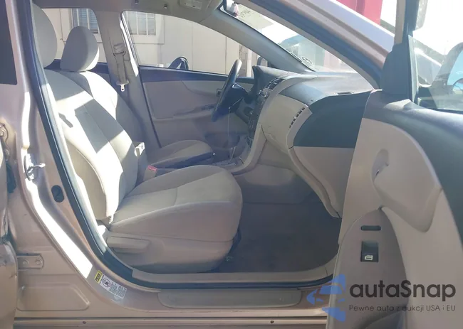 2T1BU4EE2BC635674: 44097914