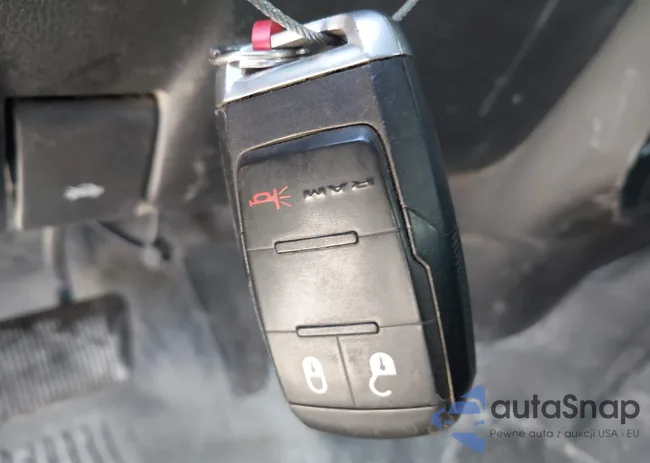 3C6UR5HJ5NG202702: 44097921