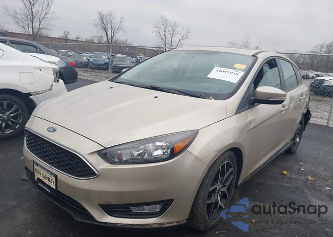 1FADP3M20JL235157: 44097930