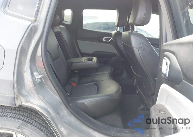 3C4NJDBN0RT607678: 44098121