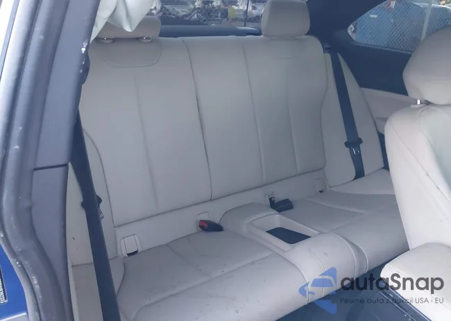 WBA2G1C30HV639233: 44097151