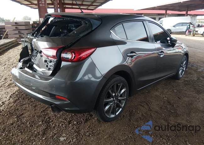 3MZBN1L35JM274361: 44097162