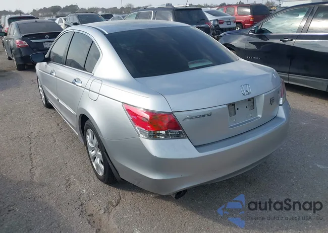 1HGCP36788A026237: 44097175