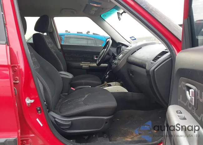 KNDJT2A60C7384772: 44097209