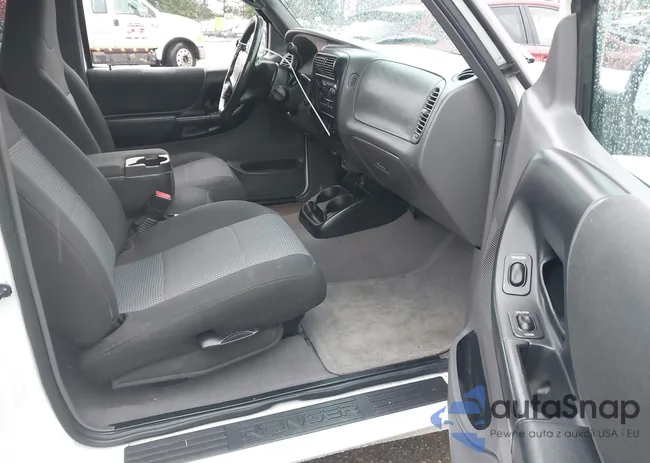 1FTYR14V63PA53401: 44097258