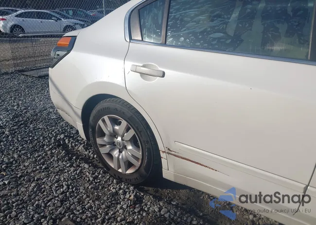 1N4AL2AP1BN411504: 44097266