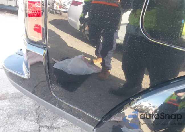 SALAK2V64FA770284: 44097348