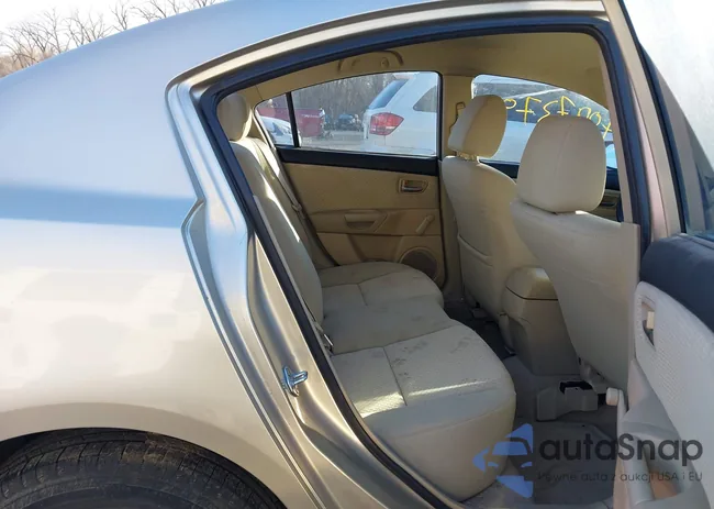 JM1BK12F761475481: 44097379