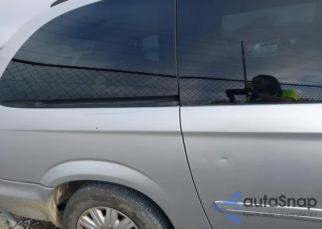 2C8GP44R95R436089: 44097405