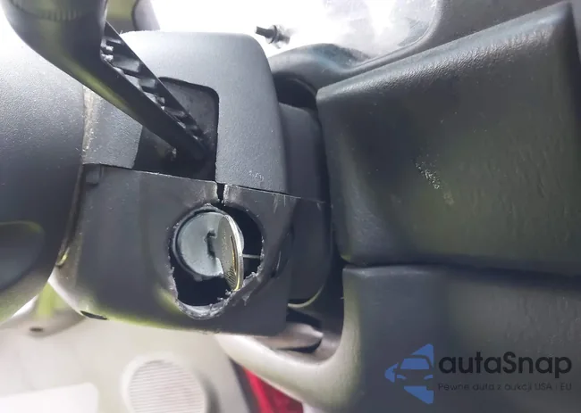 1J4FF68S3XL594832: 44097468