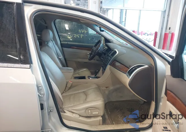 1GYEE437980180544: 44097546