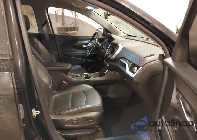 3GKALVEG1PL249973: 44098571