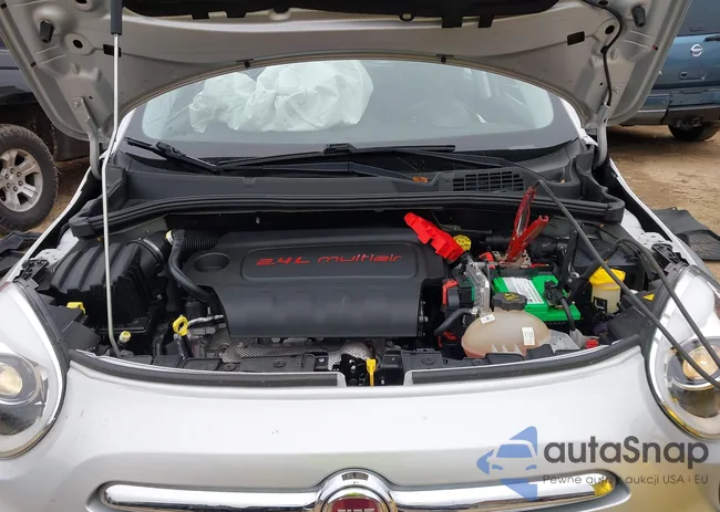 ZFBCFXAB9JP715682: 44098583