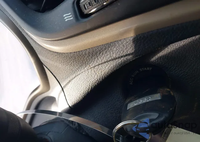 1C4PJMCX4JD608674: 44098612