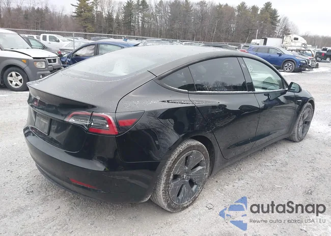 5YJ3E1EA6MF982811: 44098726