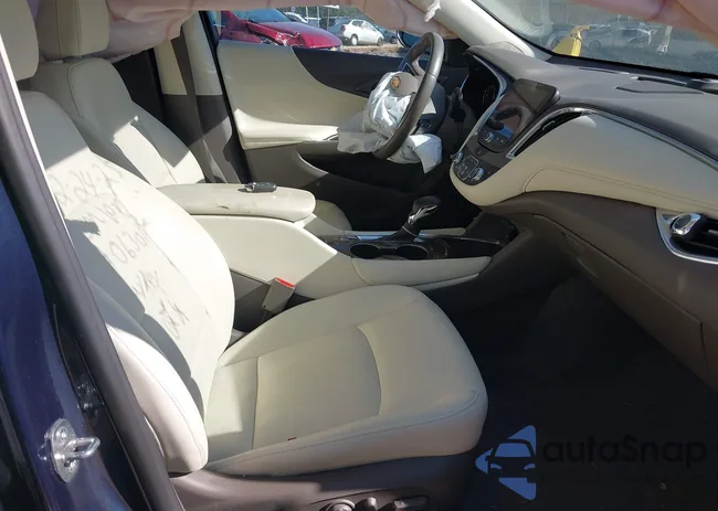 1G1ZE5SX0MF063014: 44098751