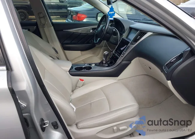 JN1BV7AR1FM396251: 44098860