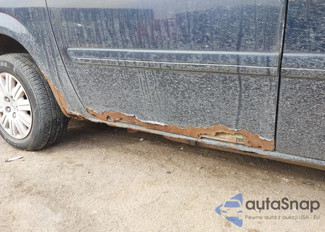 2C4GP44R25R160940: 44099057