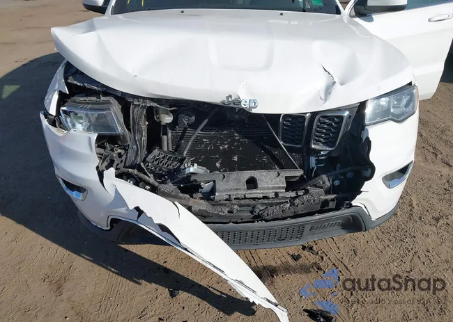 1C4RJEAGXHC647545: 44099064