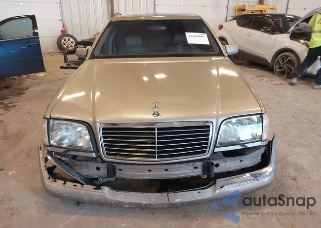 WDBGA51G6XA423530: 44099089