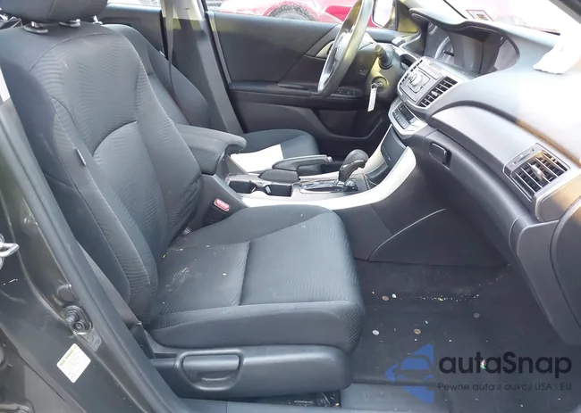 1HGCR2F39FA011728: 44099102