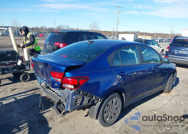 3KPA24AB9JE144631: 44098143