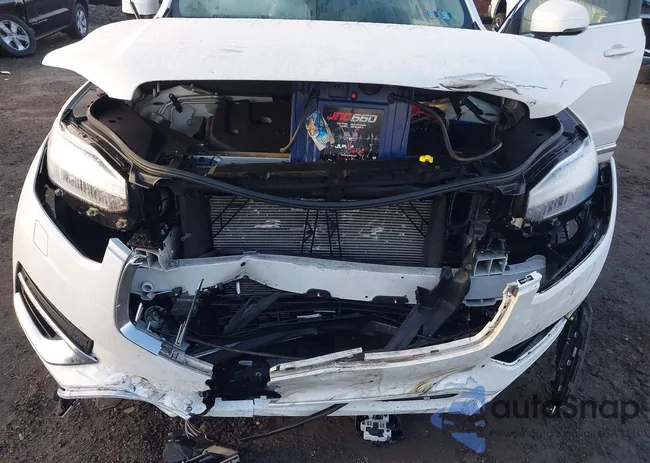 YV40621N2P1943349: 44098193