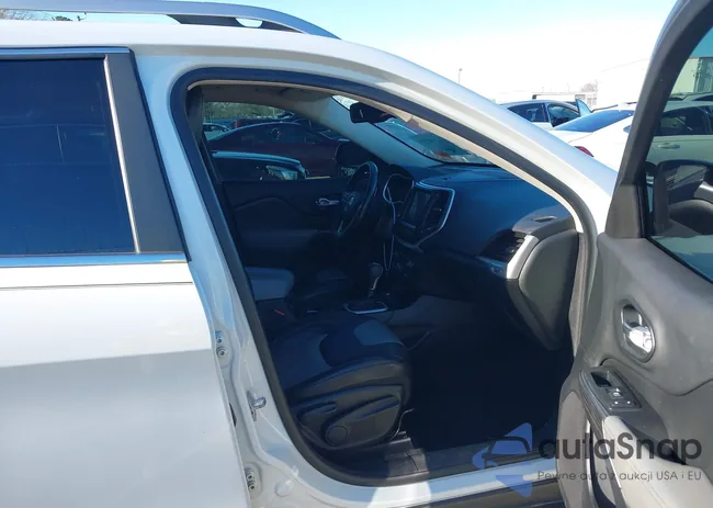 1C4PJMDSXEW129074: 44098233