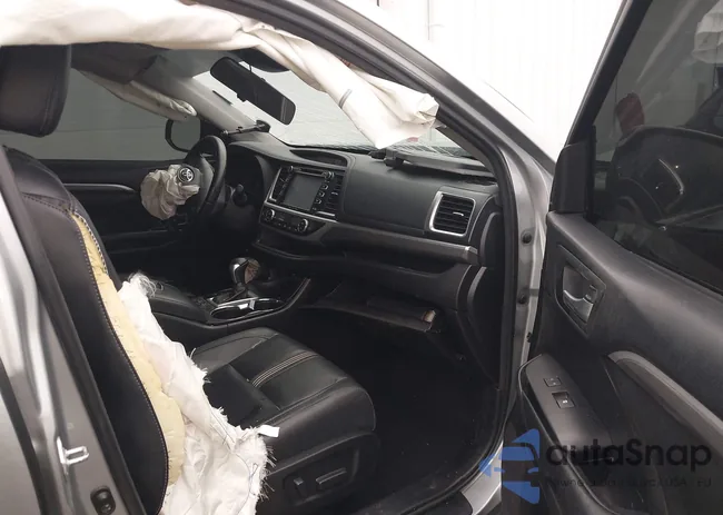 5TDJZRFH0HS456715: 44098299