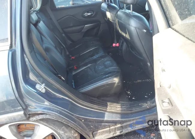 1C4PJMDXXLD607823: 44098383