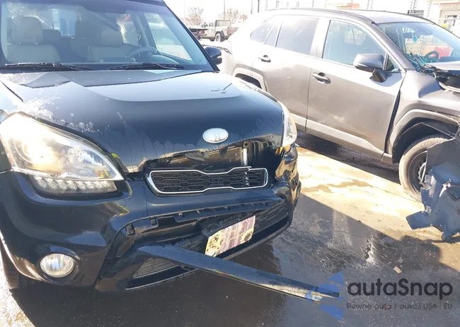 KNDJT2A6XD7602279: 44098408