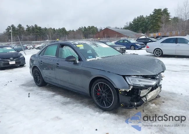 WAUENAF4XJN004338: 44099554