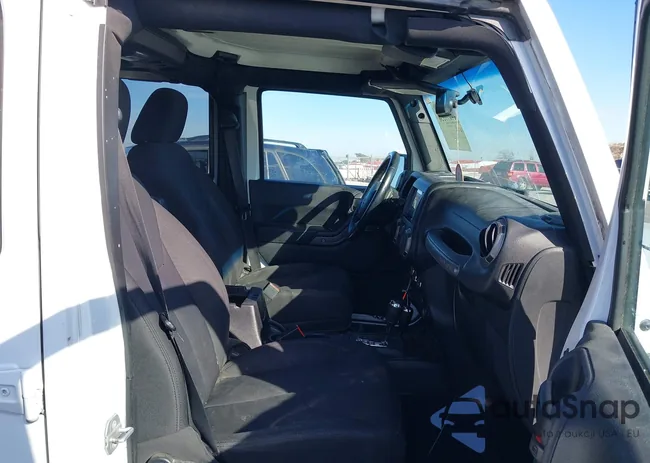 1C4HJWDG4FL644361: 44099556