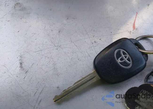 2T1BURHE6JC989656: 44099674