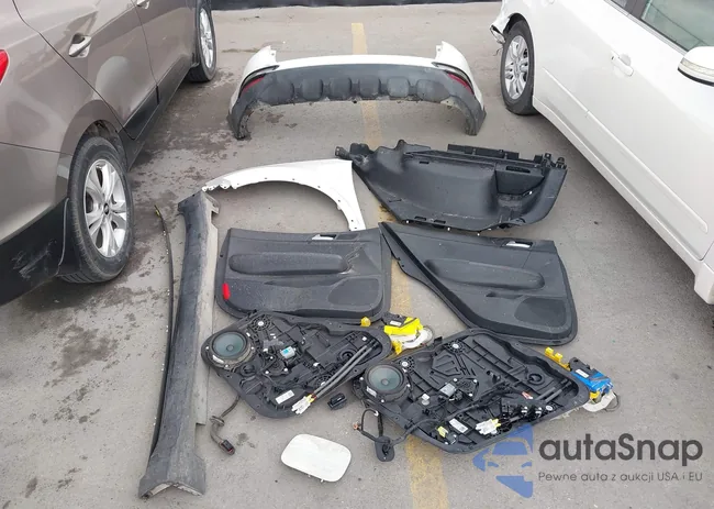 KNDPM3AC6M7893849: 44099804