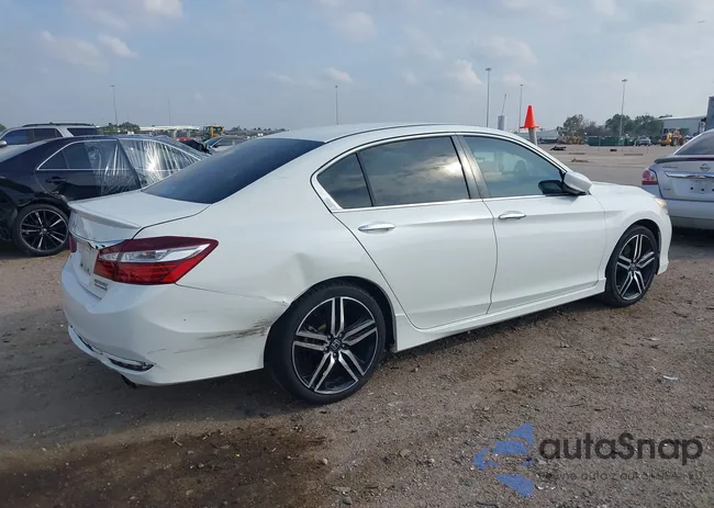 1HGCR2F18HA261379: 44099146