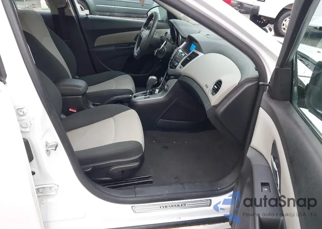 1G1PC5SHXB7268661: 44099181