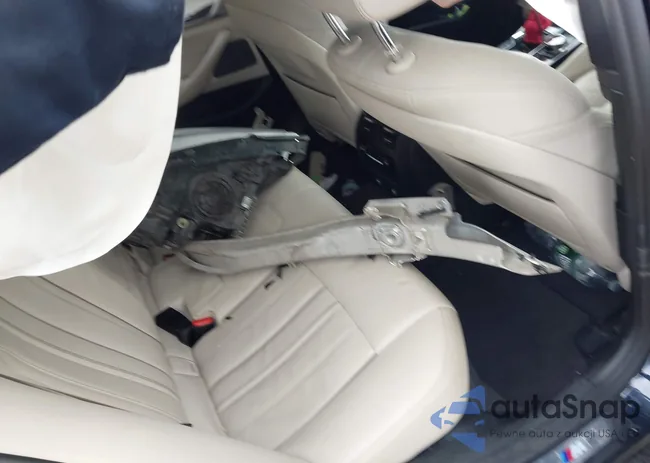 WBAJE7C52JWC55382: 44099261