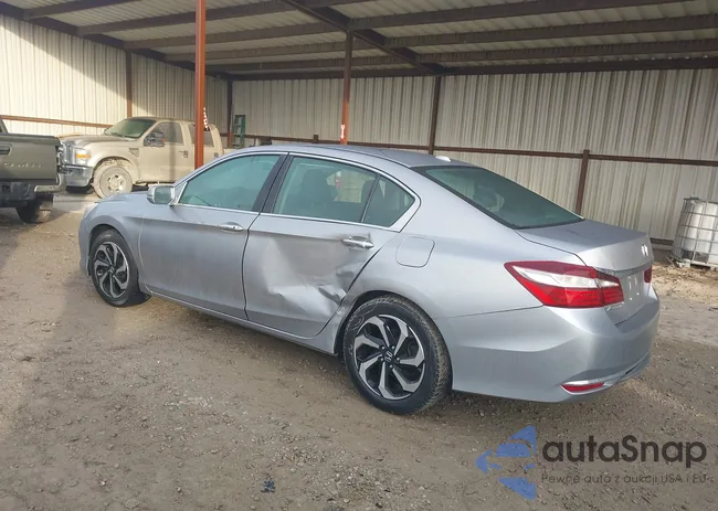 1HGCR2F78HA268949: 44099304