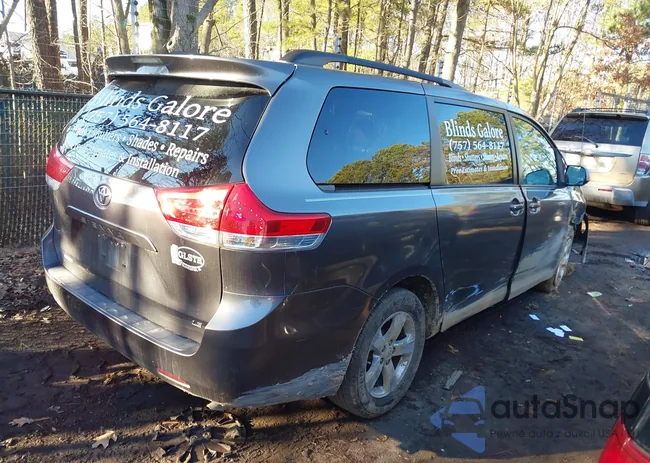 5TDKK3DC2CS189504: 44099503